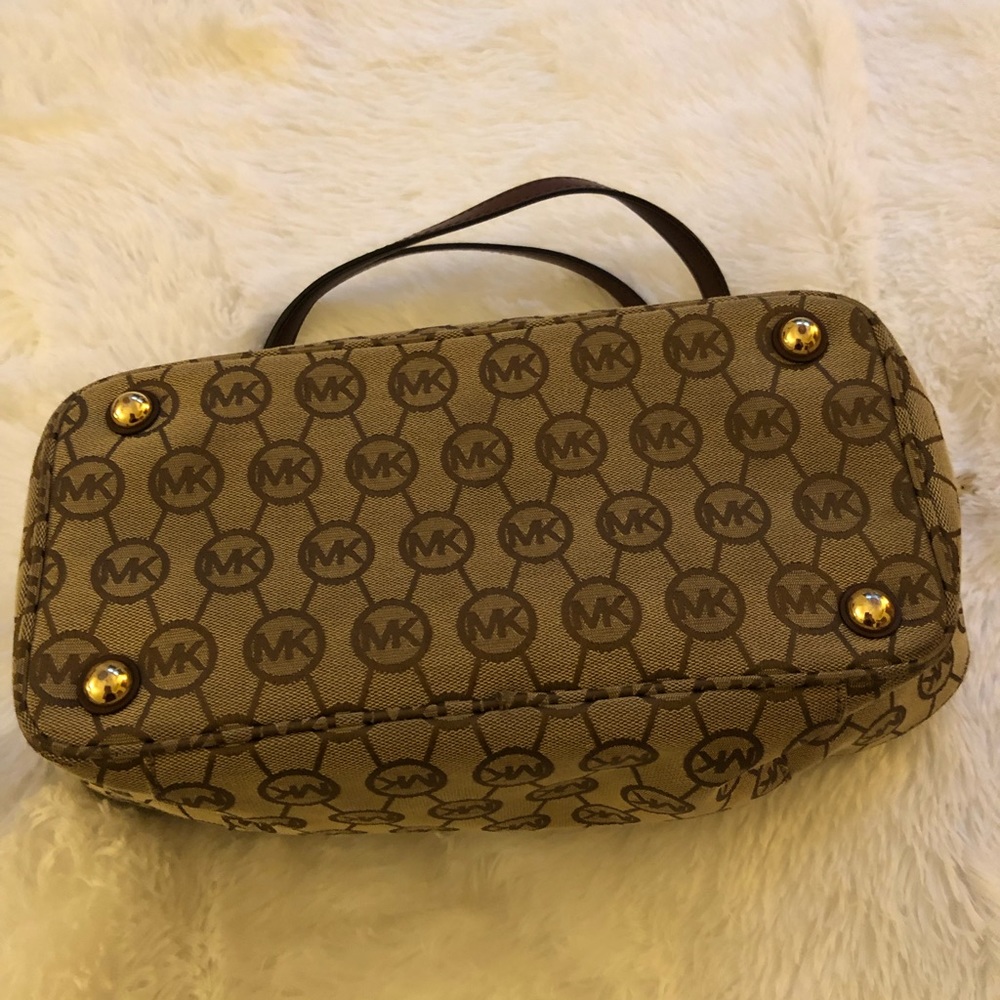 Handbag - Picture 3 of 5